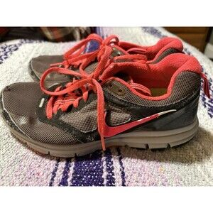 Nike Lunarlon Lunar Fly II TRL Size 5 Pink Gray